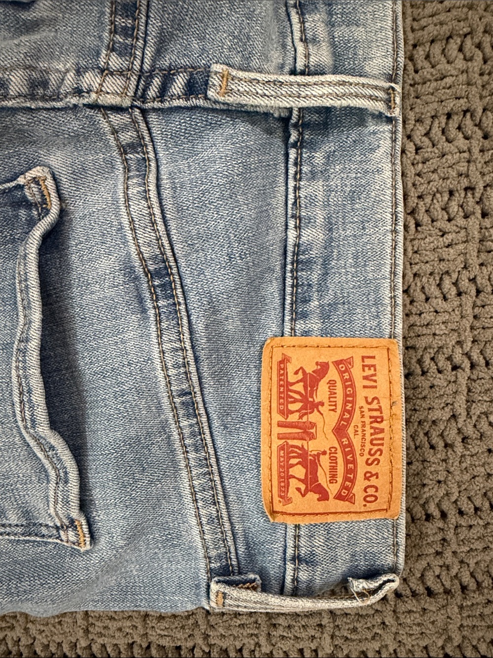 Levi's Light Blue Skinny Jeans - Picture 6 of 6